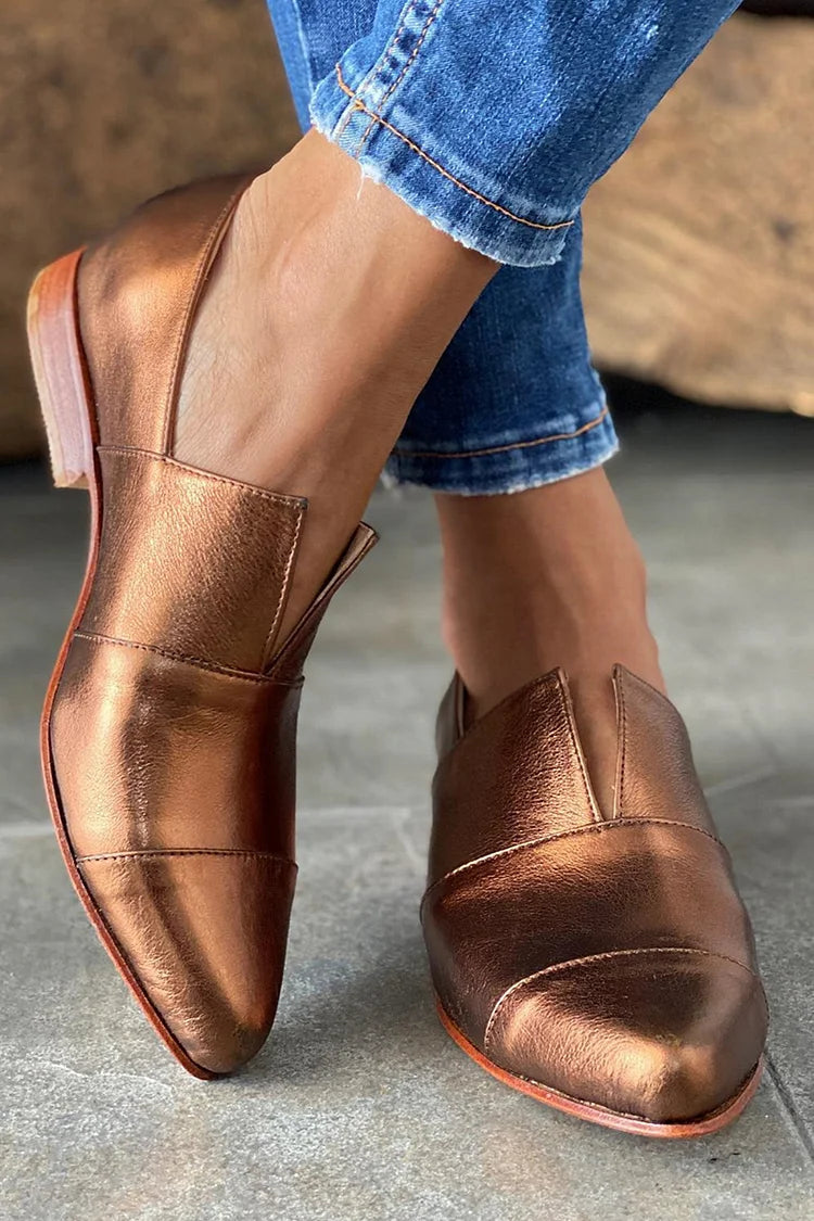 Célianne - Mocassins stylés à bout pointu avec encolure en v