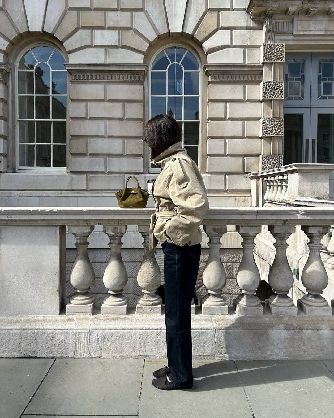 Esther – Trench court élégant