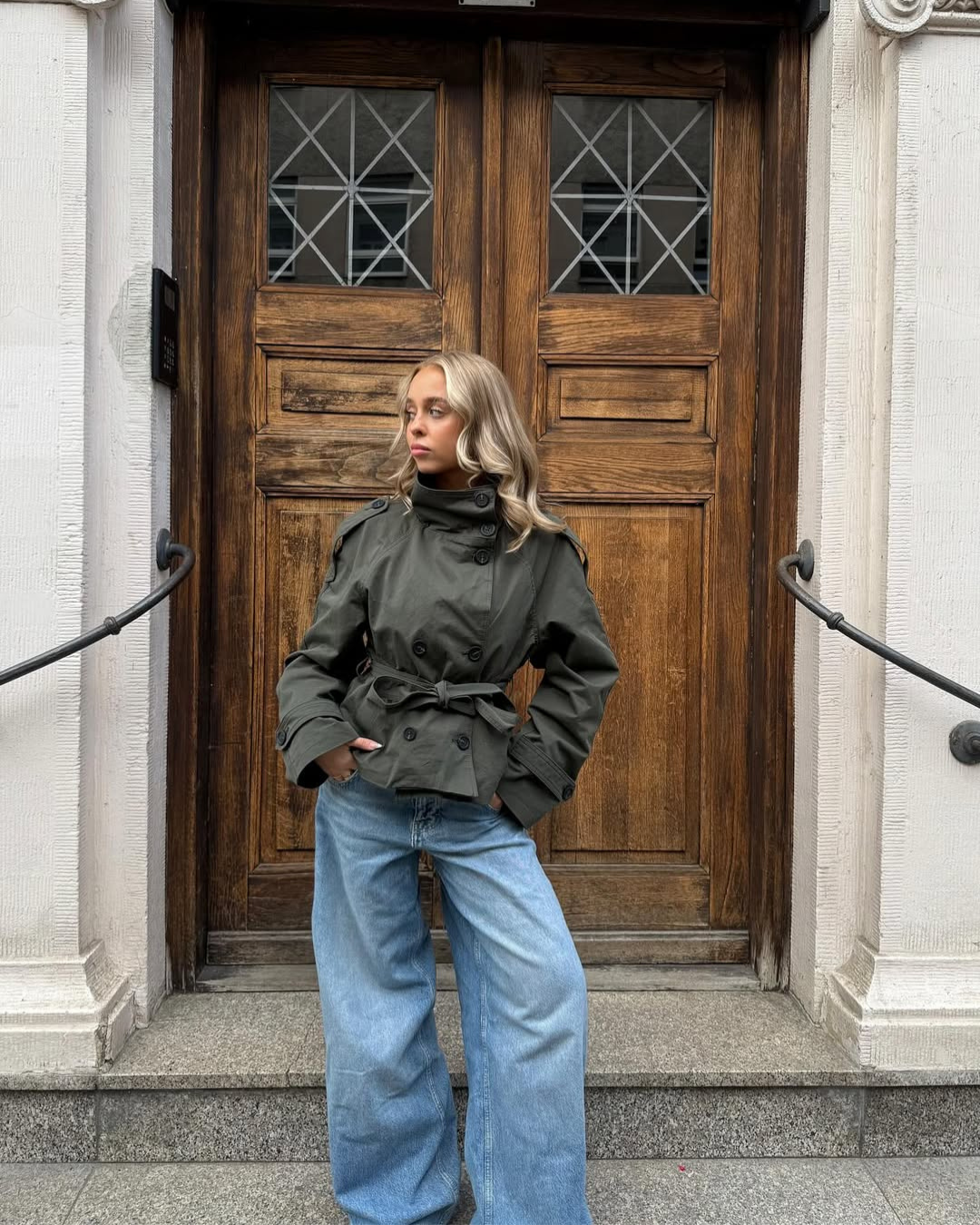 Esther – Trench court élégant