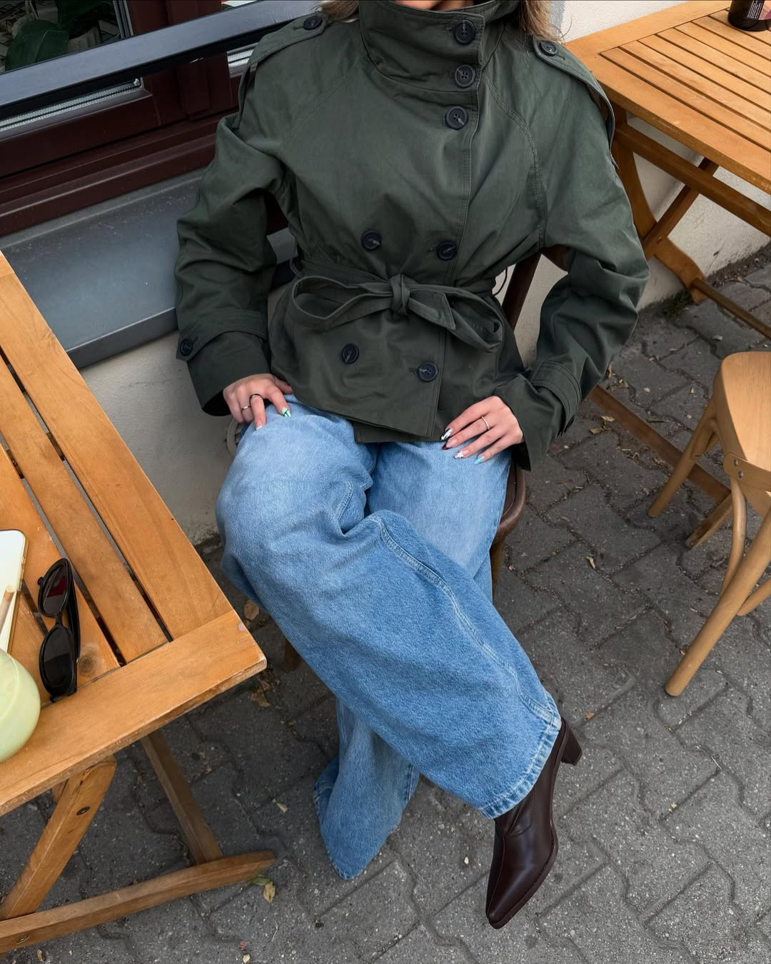 Esther – Trench court élégant