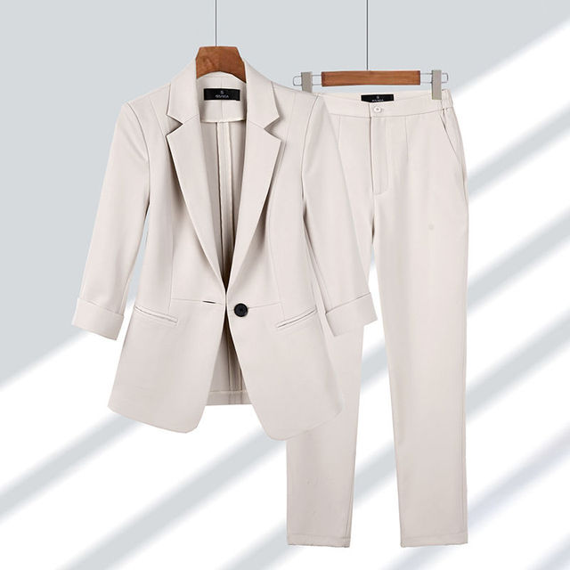 Amance – Blazer & ensemble pantalon élégant