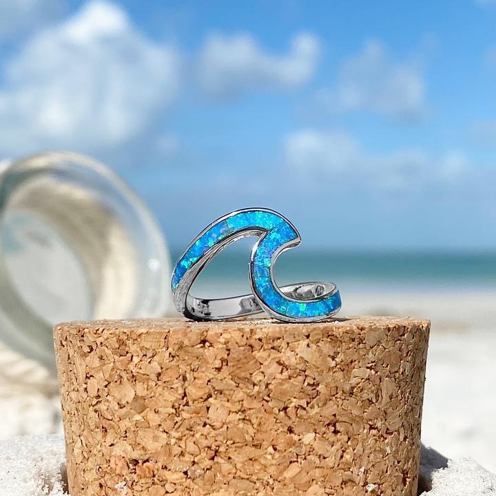Océliane – Bague en argent "Vague de l’Océan" avec opale