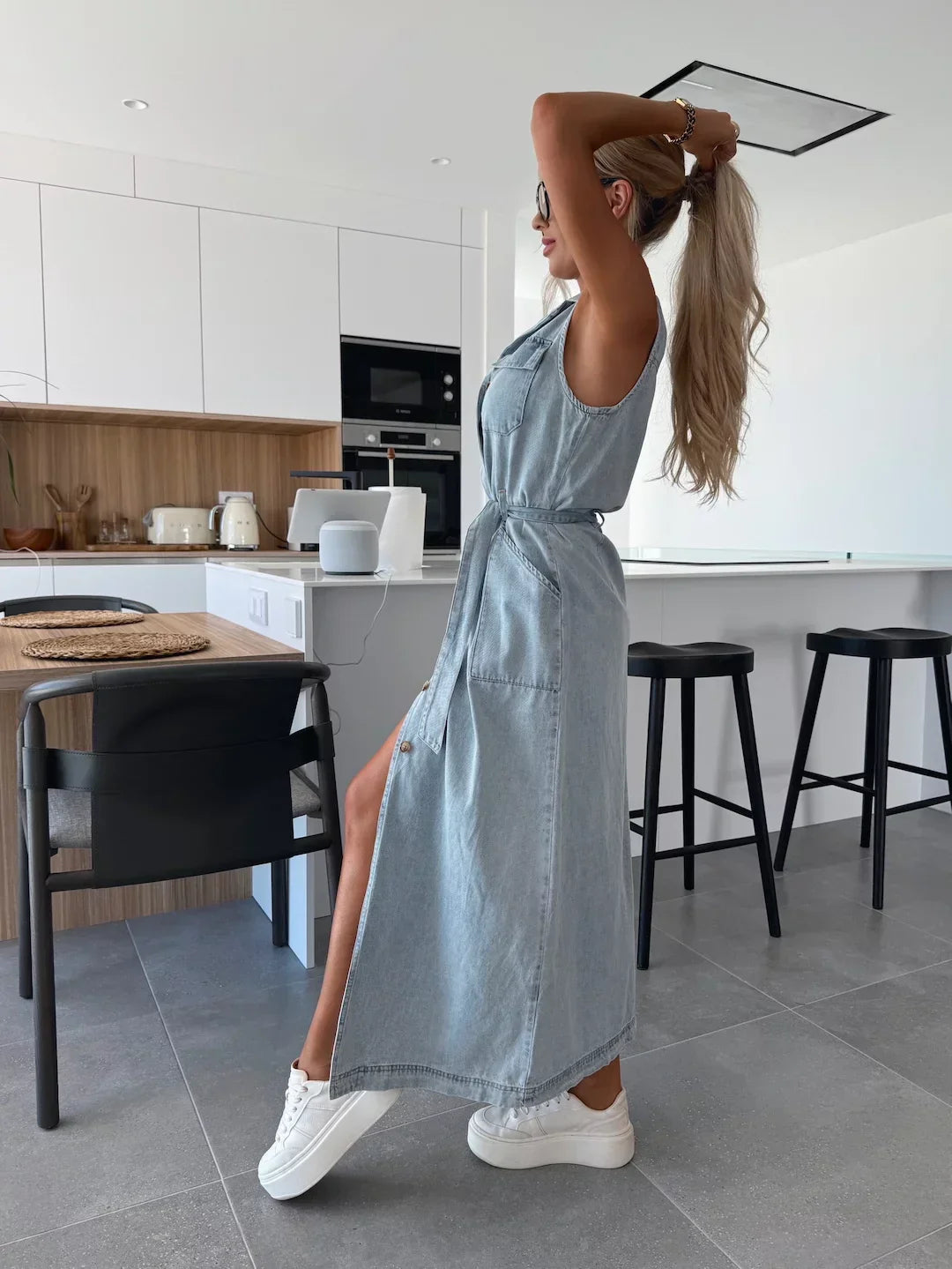 Doriane – Robe longue en denim avec détails boutons