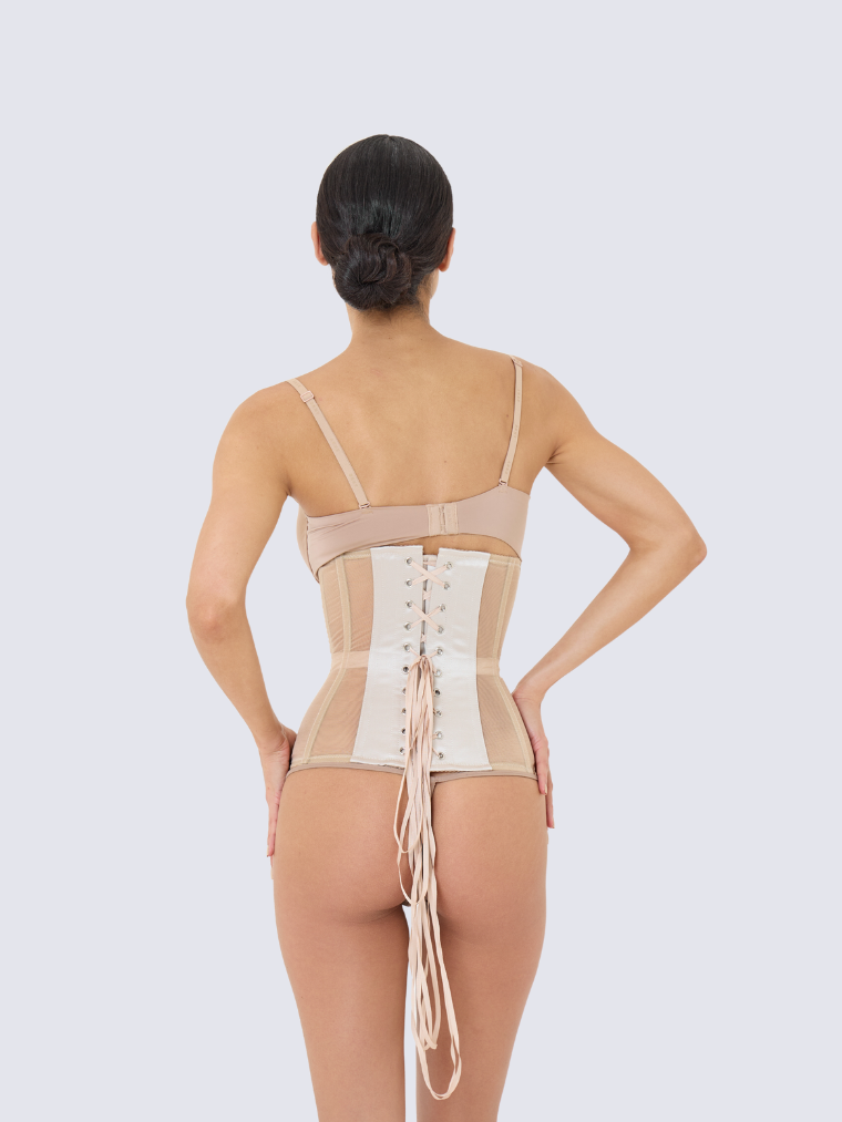 Wanda – Corset sculptant avec détails en résille