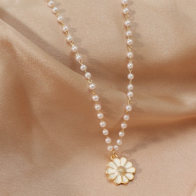 Margelune – Collier de perles avec marguerite