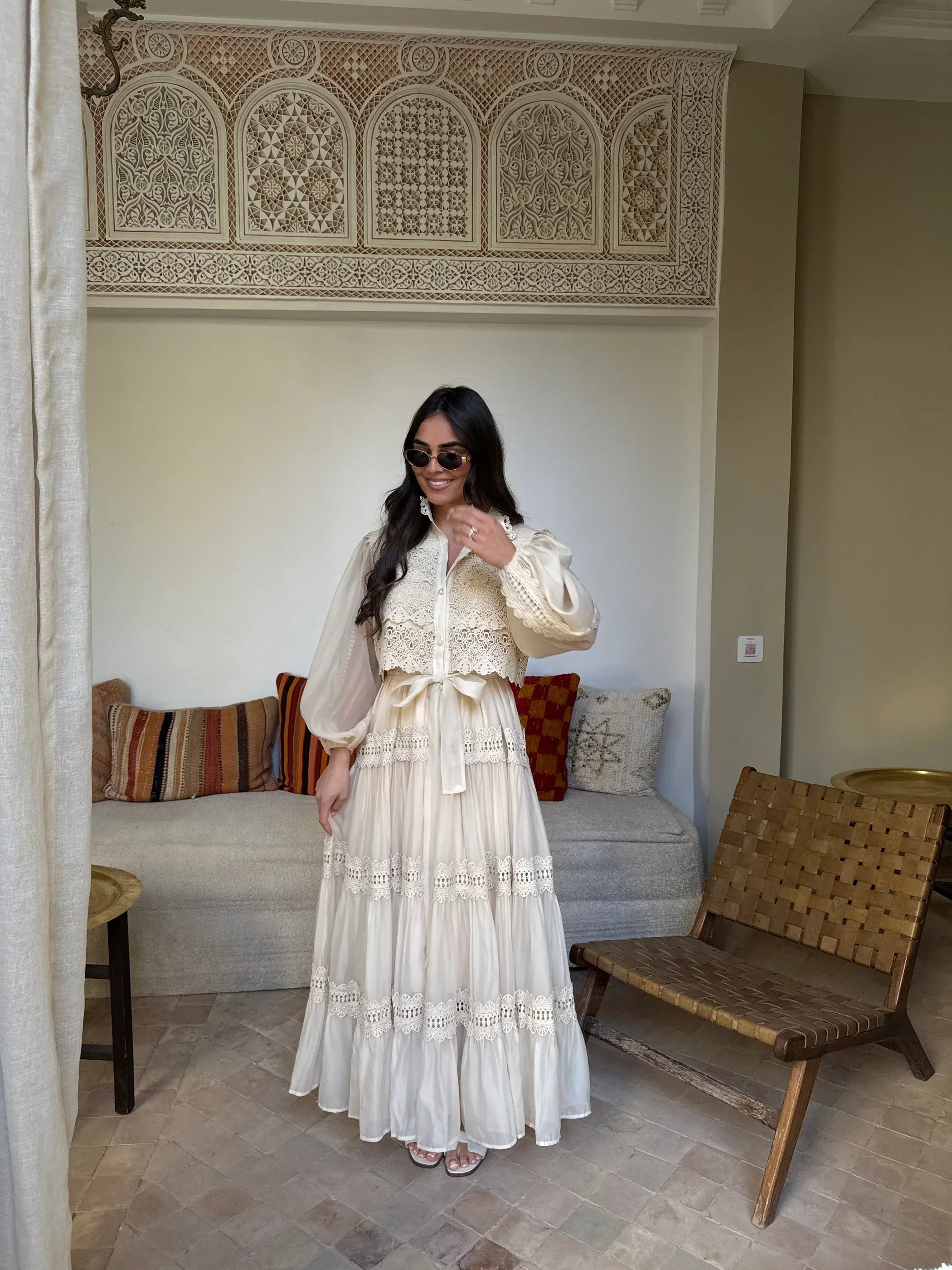 Isalys – Robe longue brodée féminine et gracieuse