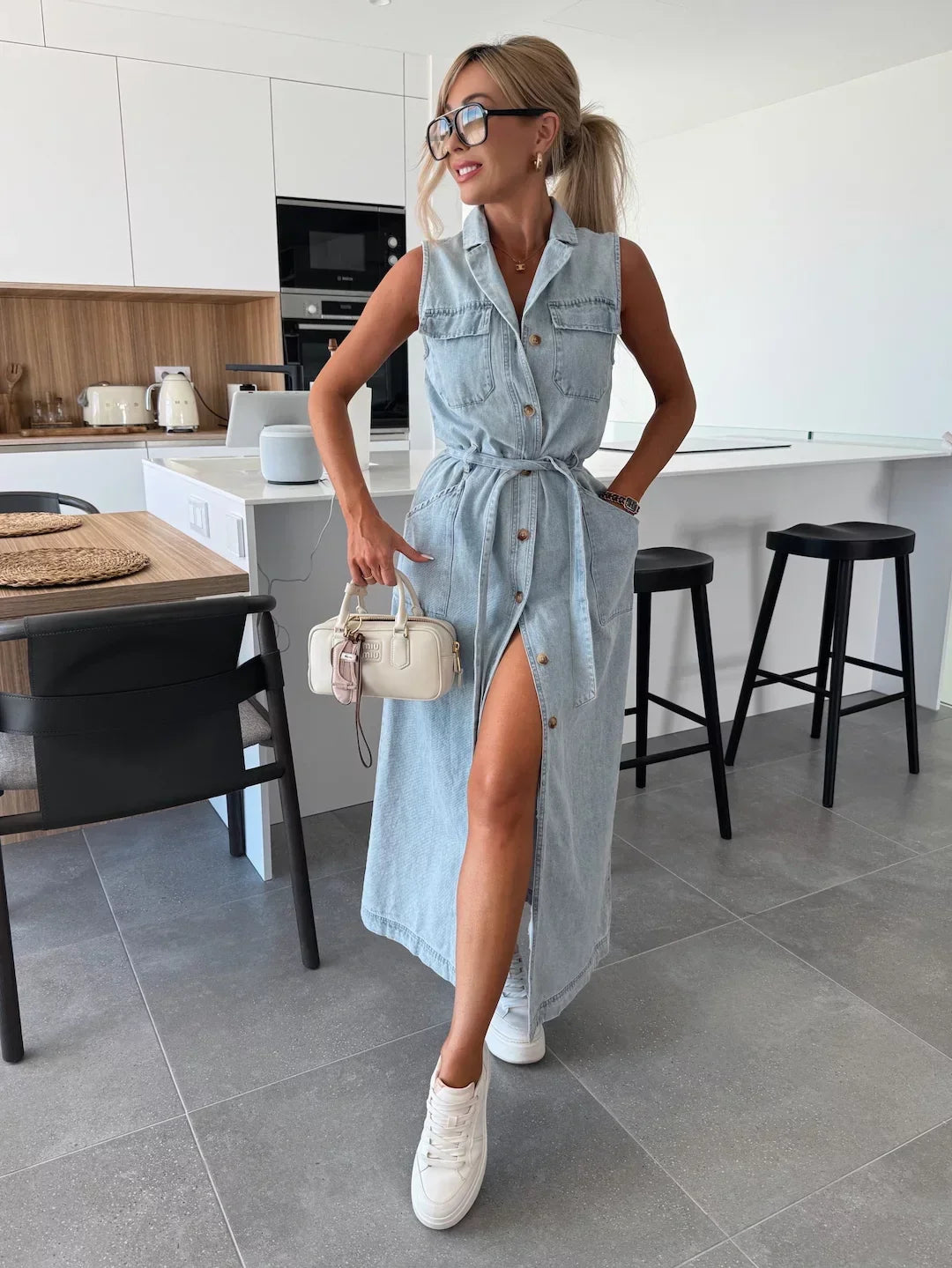 Doriane – Robe longue en denim avec détails boutons