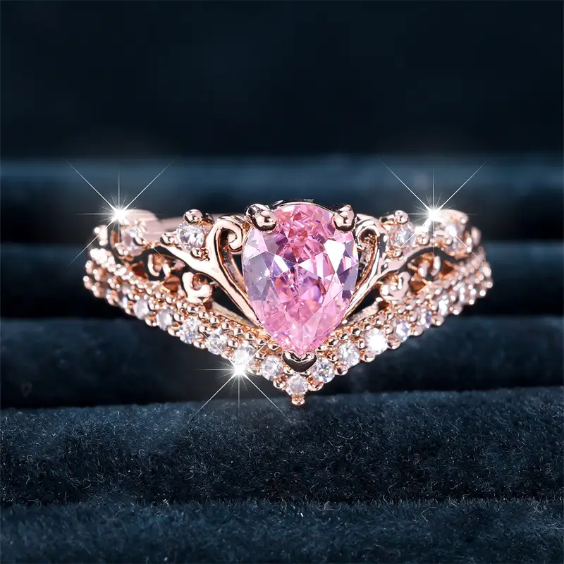 Rosalya – Bague en or rose avec cristal rose
