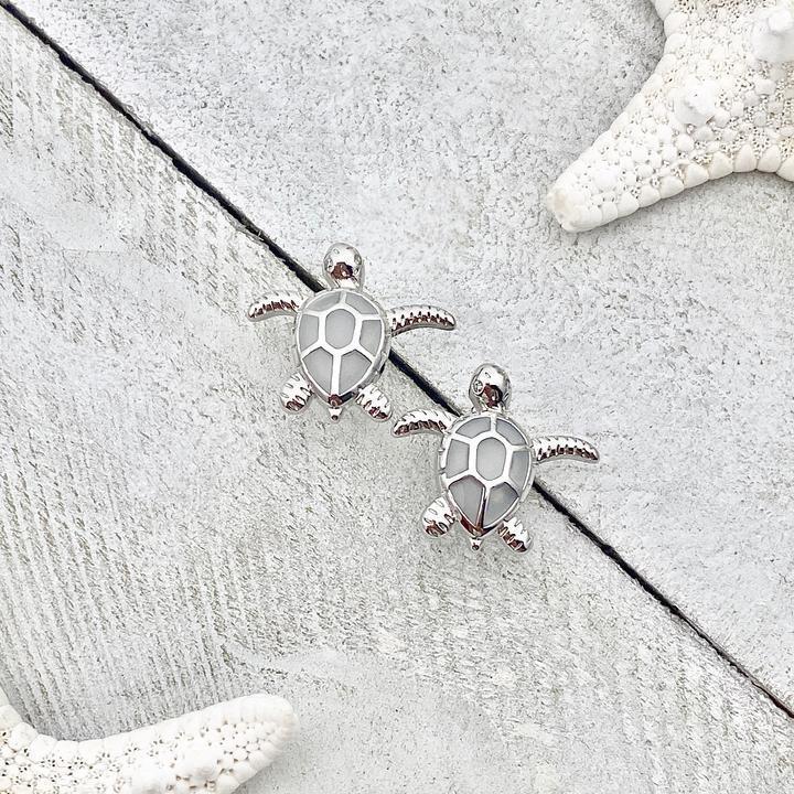 Opaléone – Boucles d’oreilles tortue en argent avec opale