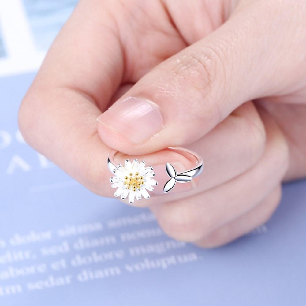 Florésia – Bague en argent ajustable avec fleur