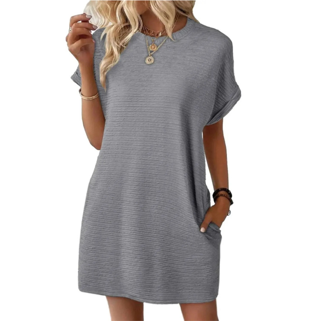 Amandine – Robe d'été minimaliste à col rond