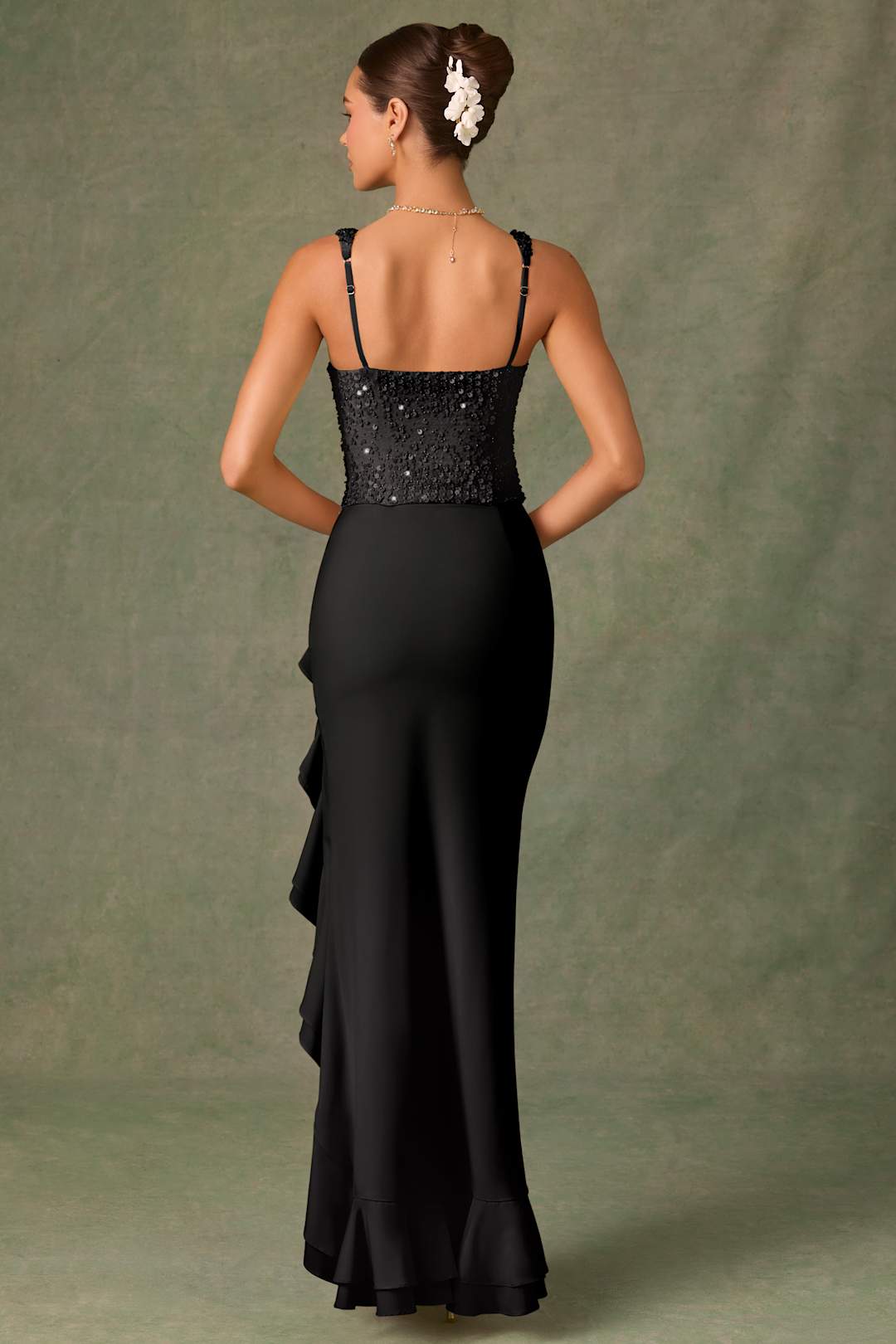 Amandine – Robe midi satinée à volants
