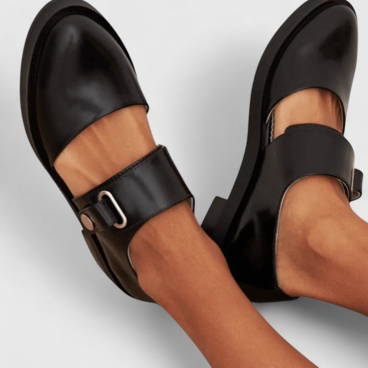 Lysanne – Chaussures rétro élégantes avec boucle métallique