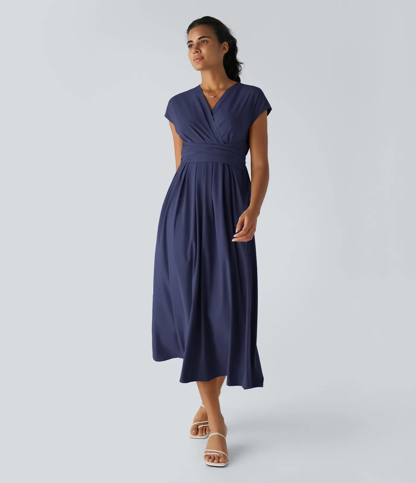 Rosavine – Élégante robe portefeuille à taille haute