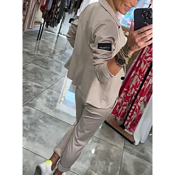 Candice – Ensemble blazer fluide et pantalon décontracté