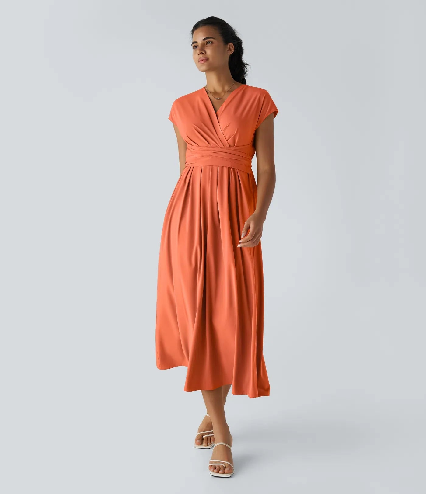 Rosavine – Élégante robe portefeuille à taille haute