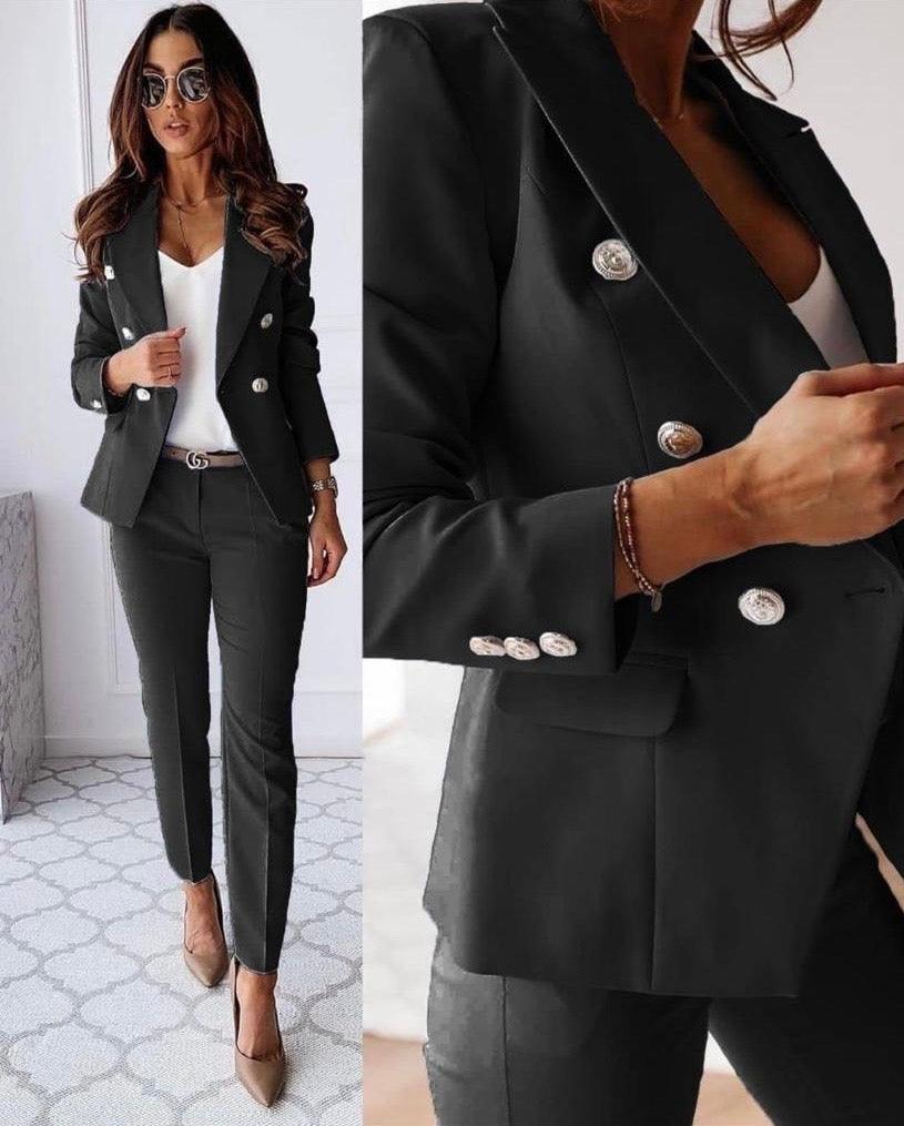 Fantine – Tailleur classique élégant
