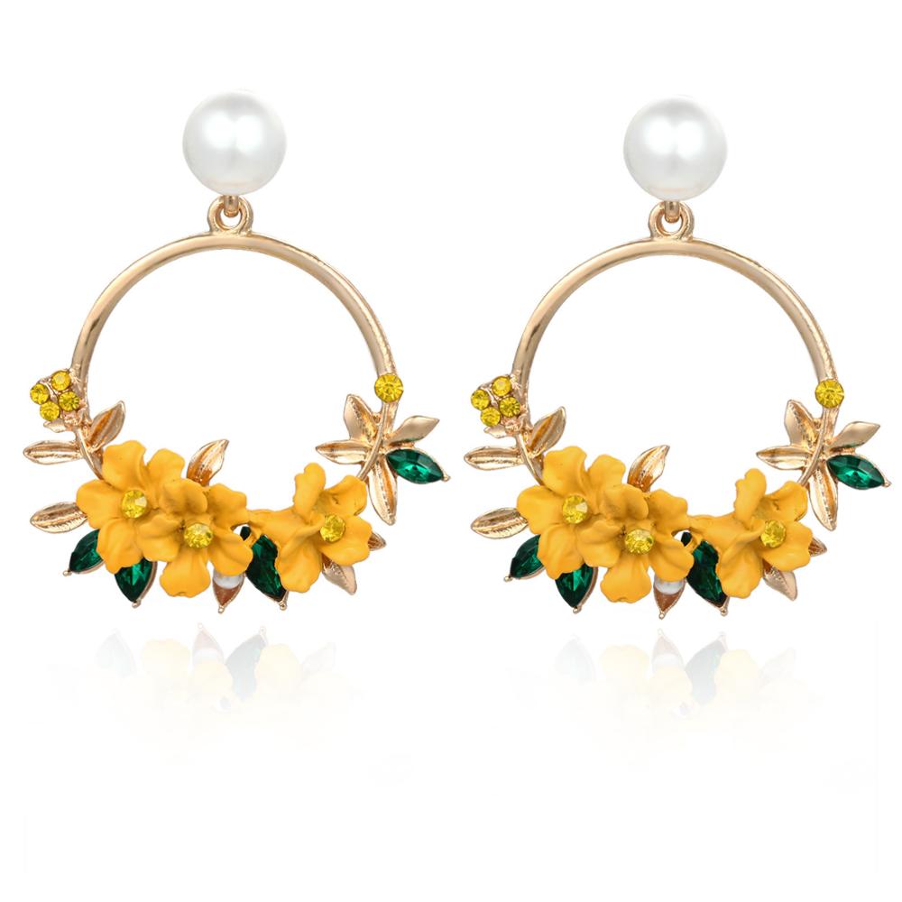 Florélia – Boucles d’oreilles rondes florales avec perle