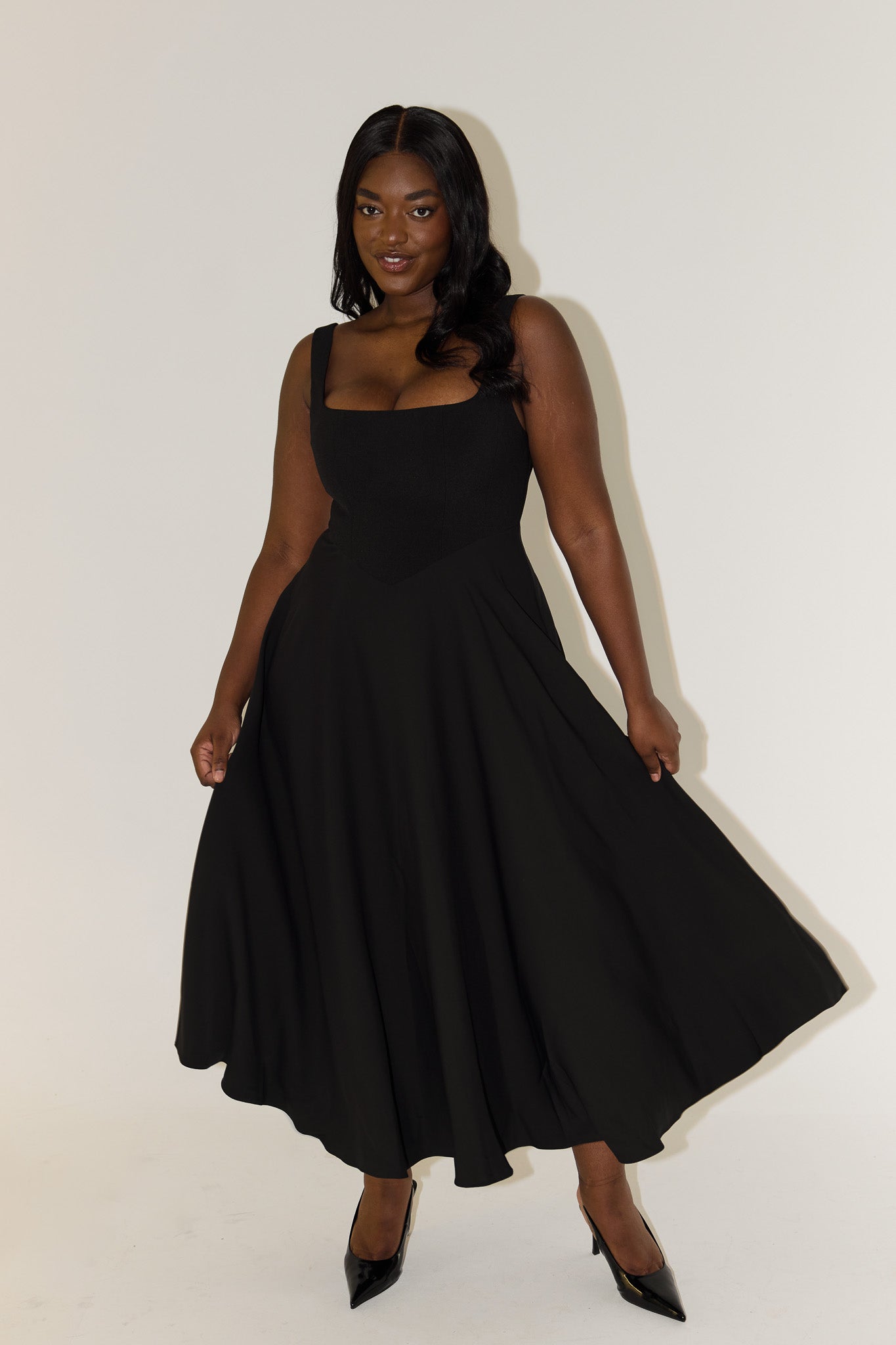Amélie – Robe midi fluide et élégante