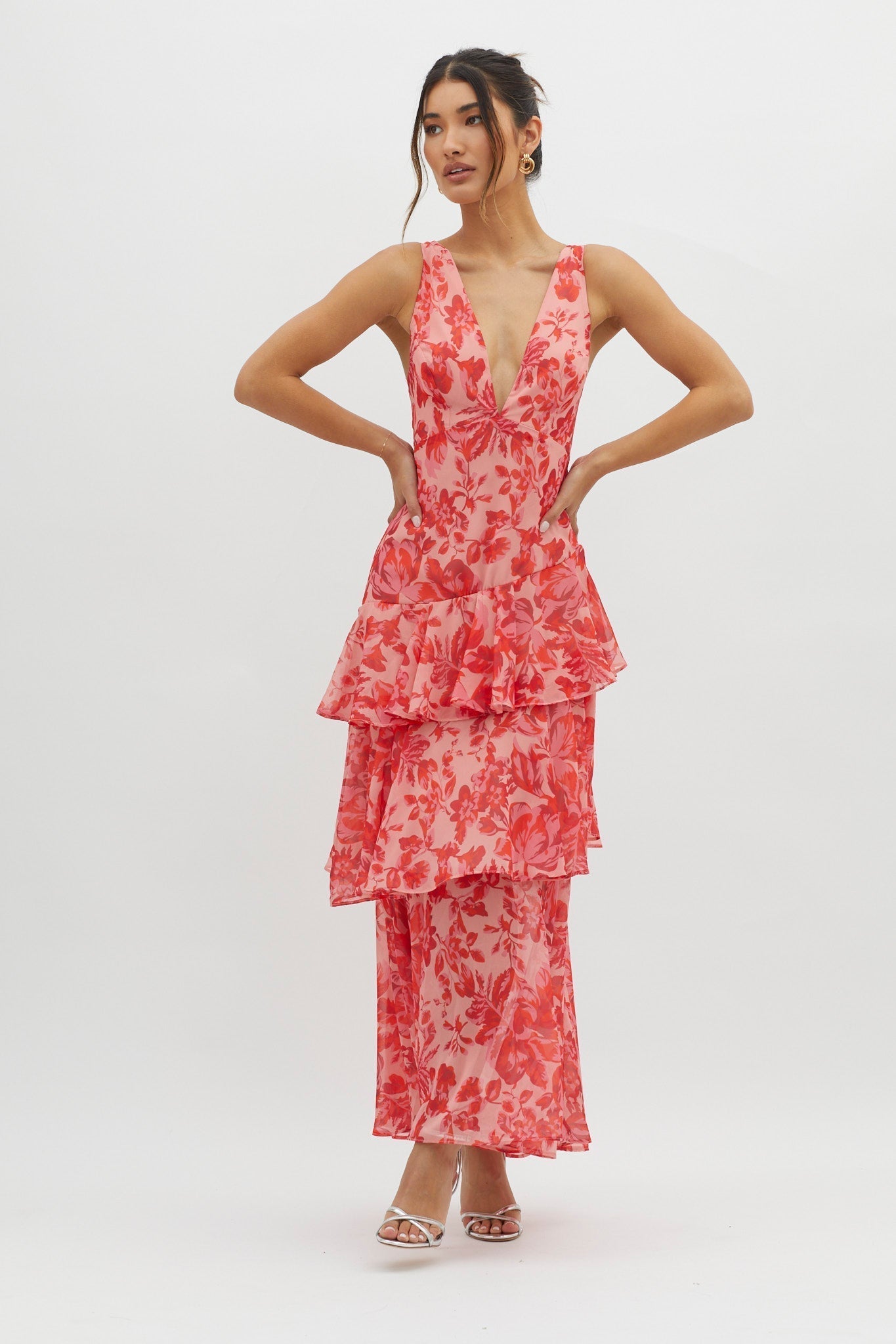 Assia – Robe midi à volants et dos noué