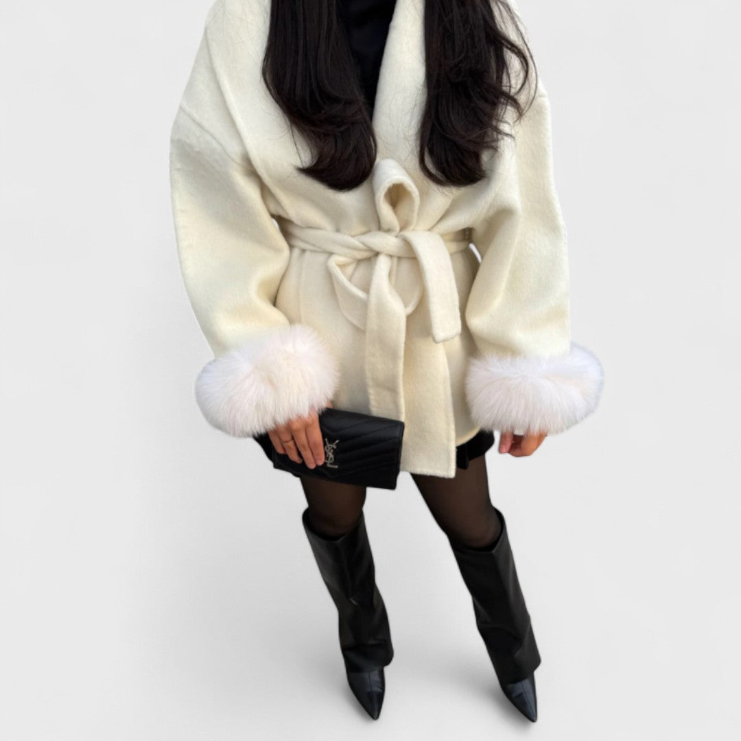 Cerinthe – Manteau en laine avec détails en fausse fourrure