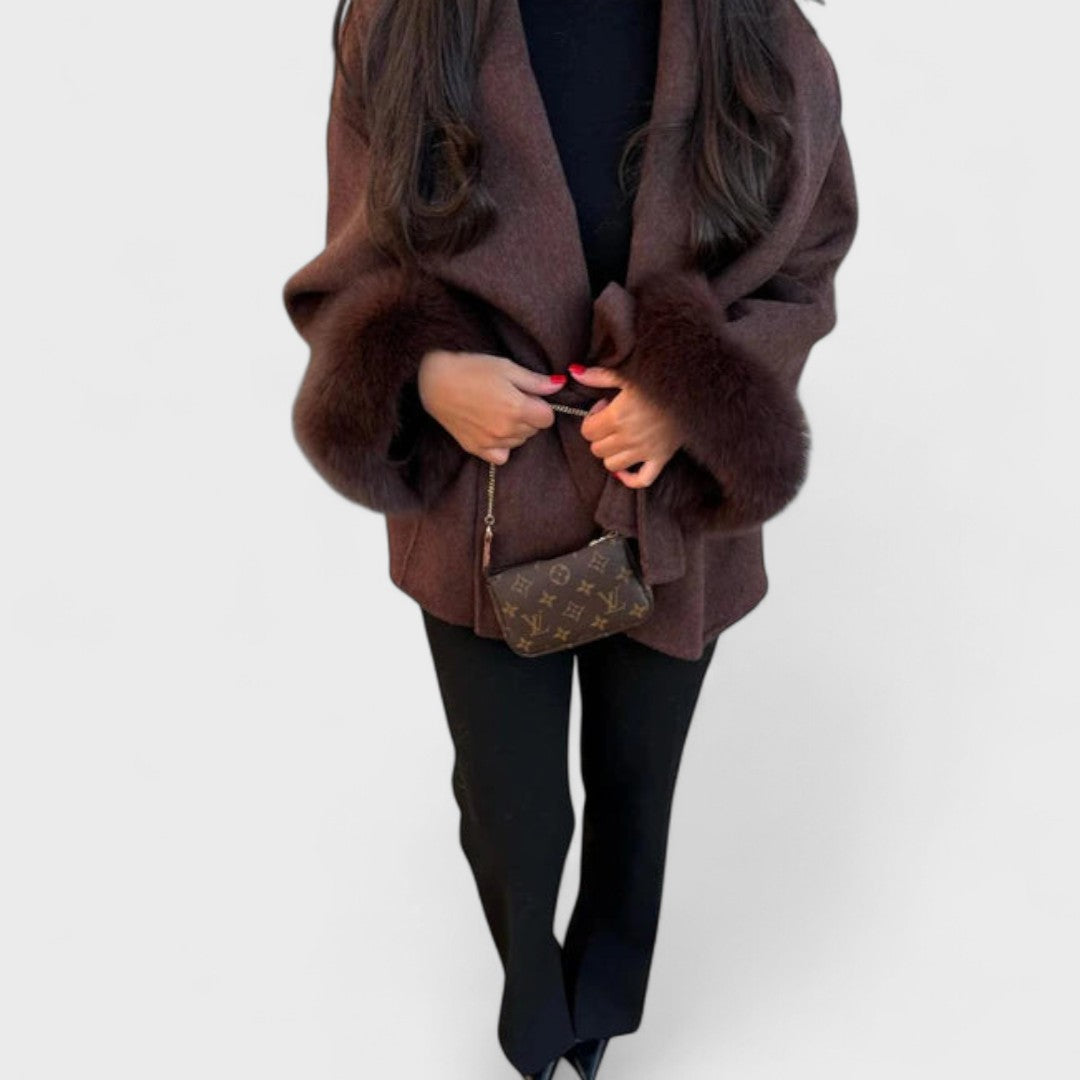 Cerinthe – Manteau en laine avec détails en fausse fourrure