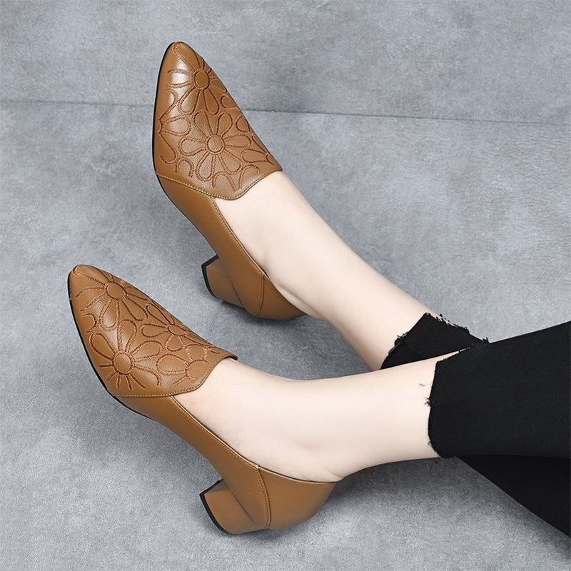 Olène – Escarpins élégants en cuir végan brodé