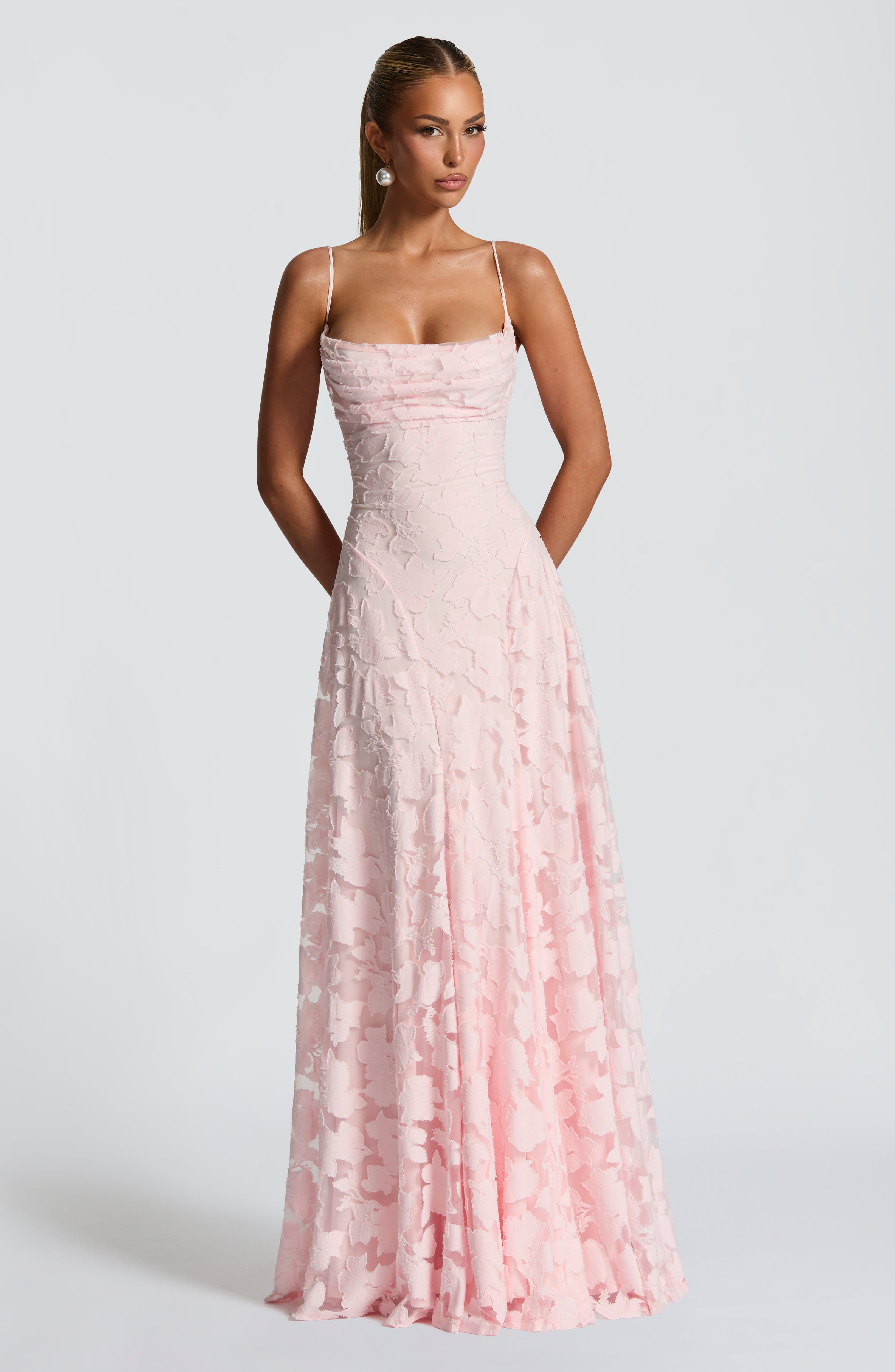 Marthe - Robe longue en dentelle